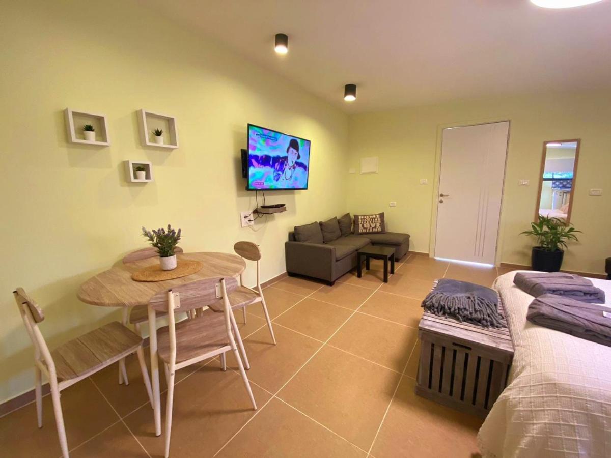 בקתת וולקנו בגולן Volcano Cabin Golan-Heights Sha'al エクステリア 写真